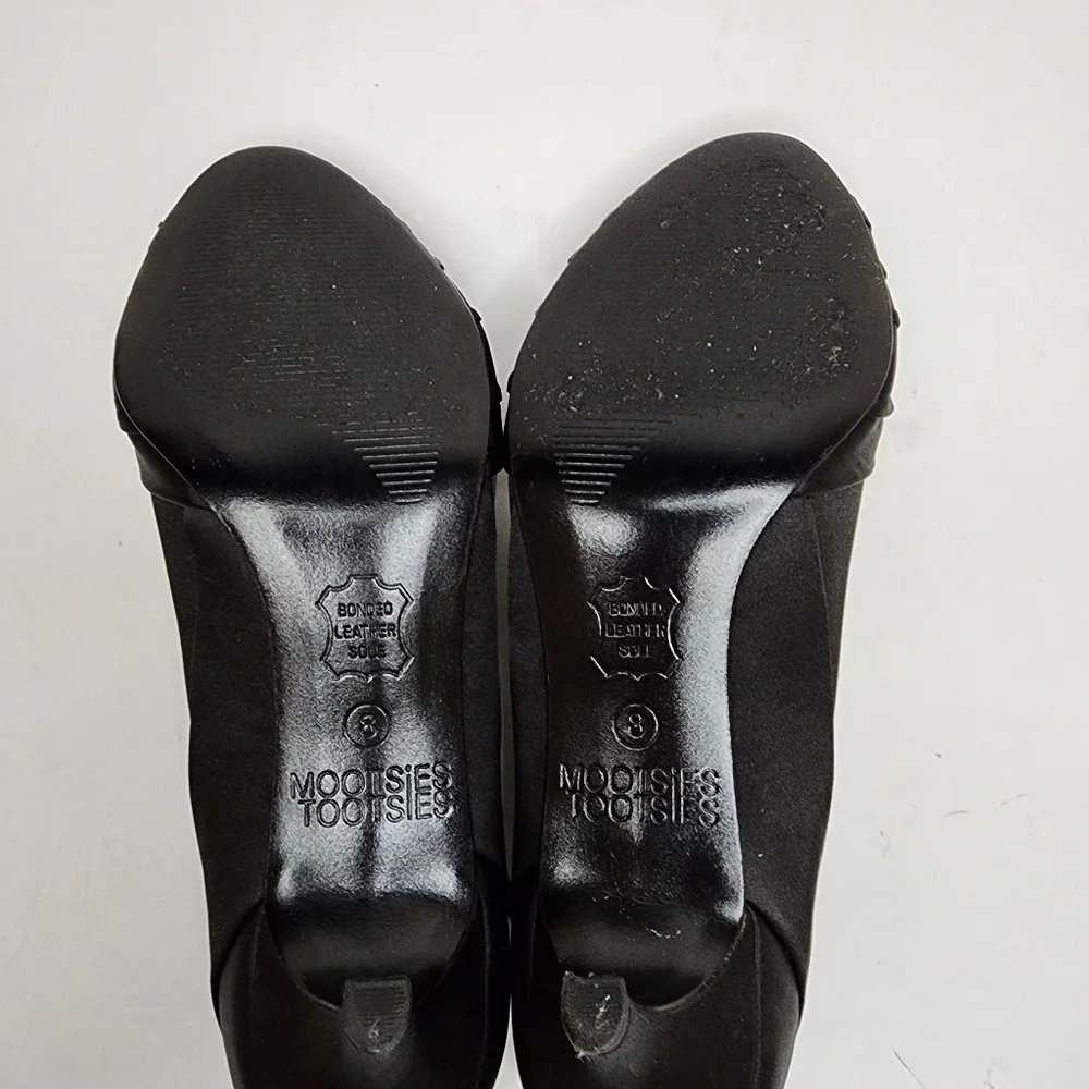 Mootsies Tootsies Black Peep Toe Bow Pumps 2.5